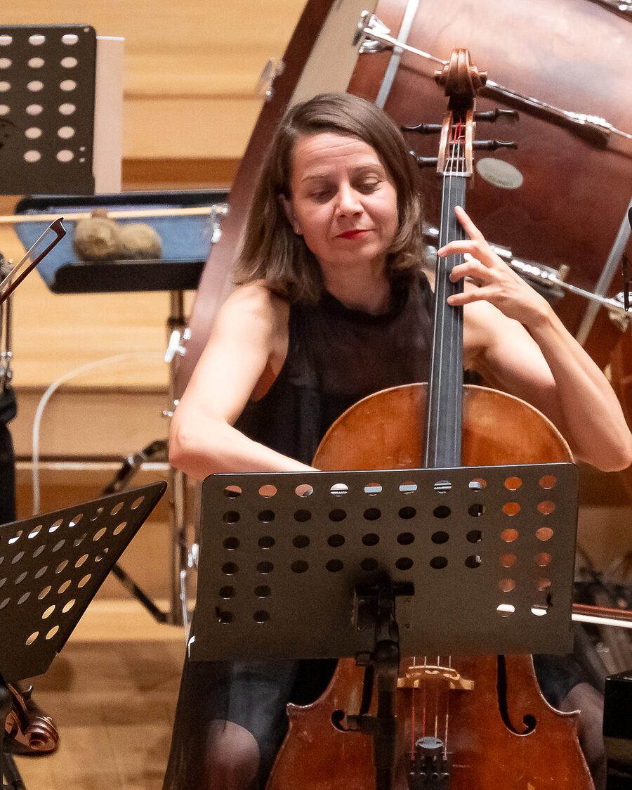 Linda Mancheva, cello, performing at Homecoming in Bulgaria Hall